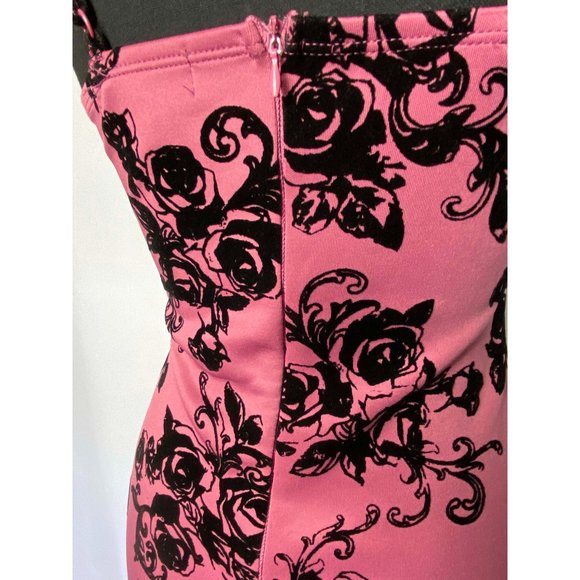 Almost Famous Cocktail Dress Pink Mauve Black Velvet Pattern with Straps Size M - Picture 4 of 5